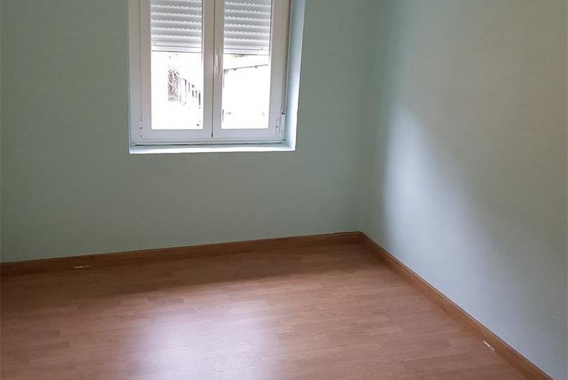 Single-family semi-detached for sale in Calle Alcalde Santiago Basanta, 30, Bembibre, León - image 1 Photo 1 of Single-family semi-detached for sale in Calle Alcalde Santiago Basanta, 30, Bembibre, León