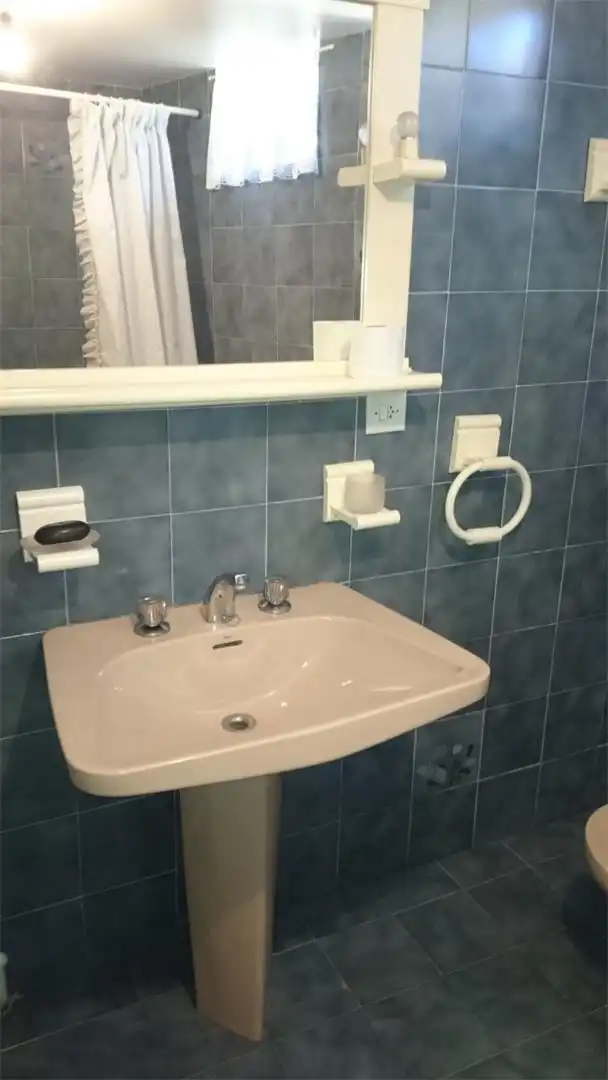 Casa adosada en venta en Calle San Roque, 11, Cervera de Pisuerga Baño de Casa adosada en venta en Cervera de Pisuerga con Calefacción, Horno y Lavadora