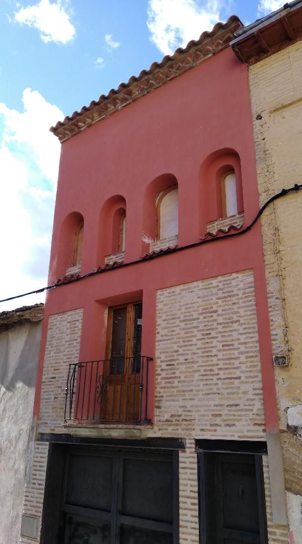 Exterior view of Single-family semi-detached for sale in Monzón  with Terrace, Storage room and Balcony