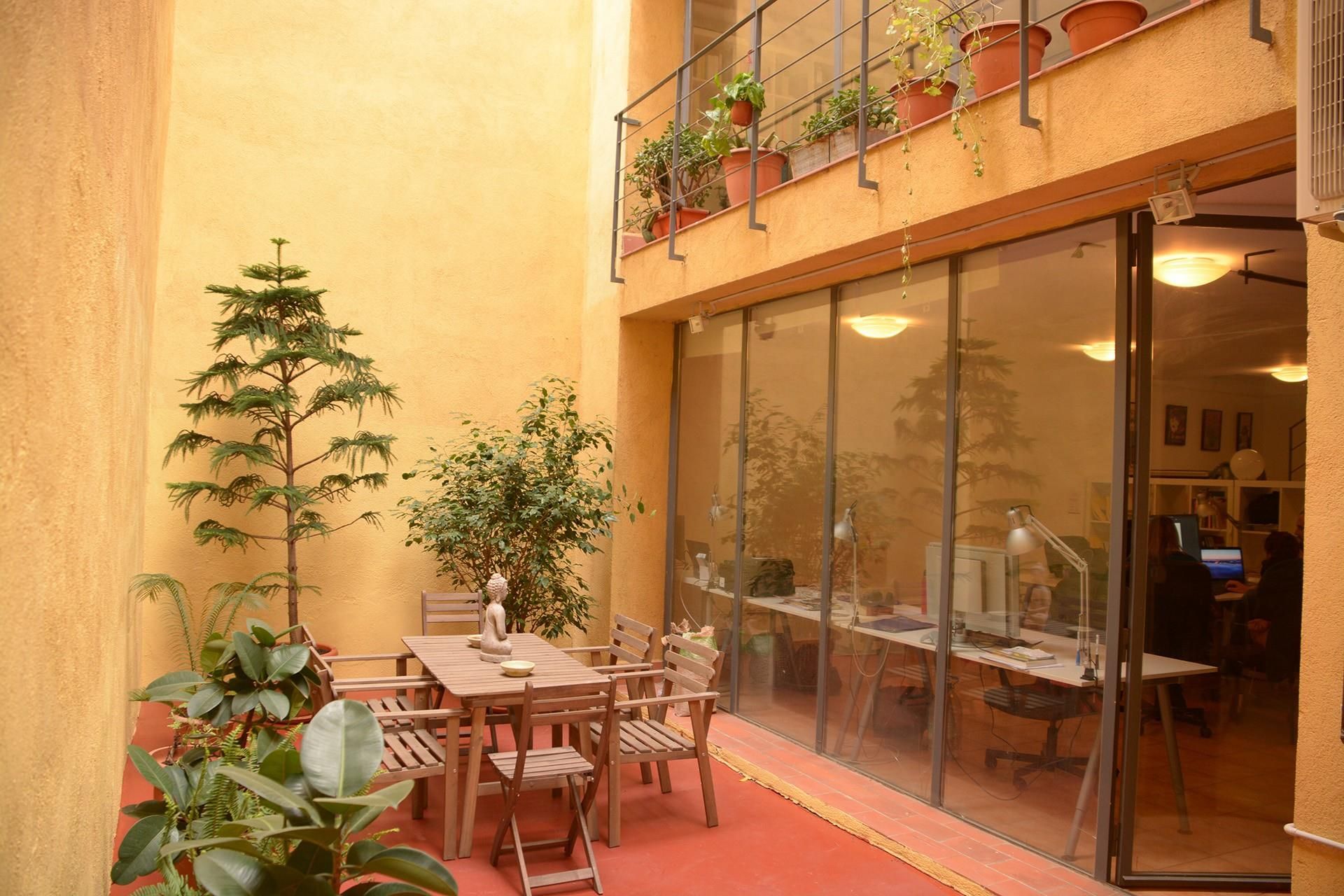 Jardín de Oficina de alquiler en  Barcelona Capital