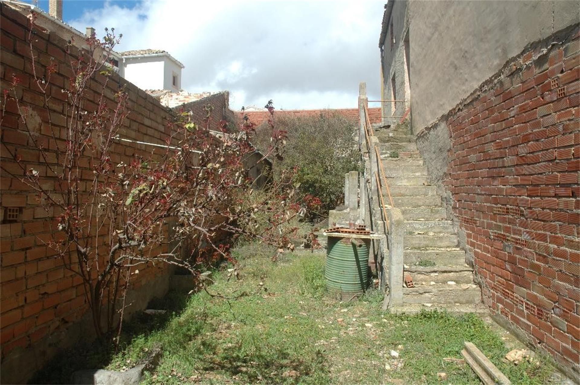 Exterior view of Land for sale in San Lorenzo de la Parrilla