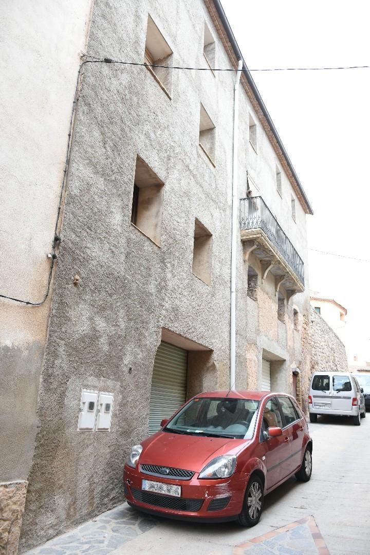 Vista exterior de Pis en venda en La Figuera amb Balcó