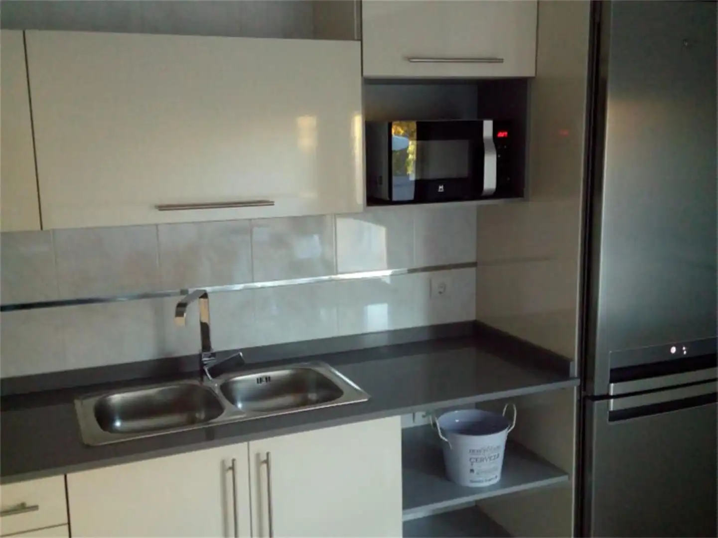 Dúplex en venta en Calle Murcia, 74, Flores de Sil - La Placa Cocina de Dúplex en venta en Ponferrada con Aire acondicionado, Calefacción y Parquet