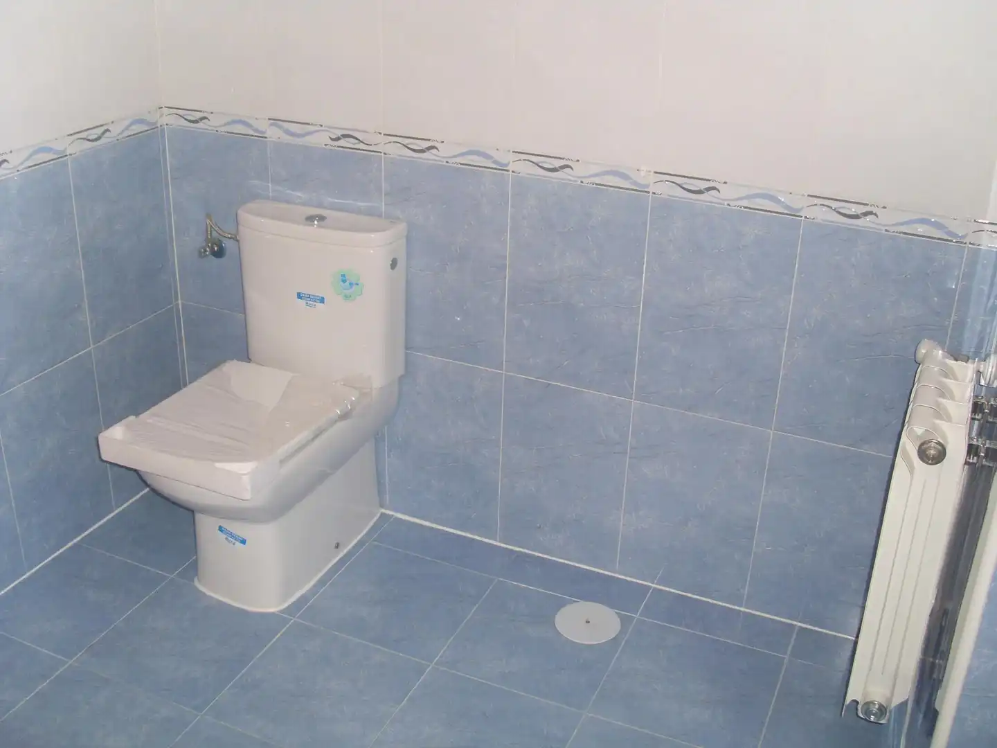 Dúplex en venta en Calle Murcia, 74, Flores de Sil - La Placa Baño de Dúplex en venta en Ponferrada con Aire acondicionado, Calefacción y Parquet