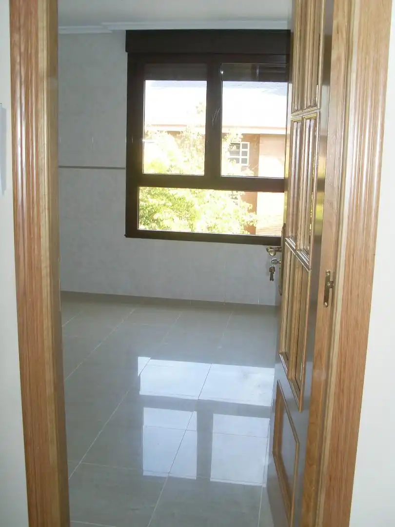 Dúplex en venta en Calle Murcia, 74, Flores de Sil - La Placa Habitación de Dúplex en venta en Ponferrada con Aire acondicionado, Calefacción y Parquet