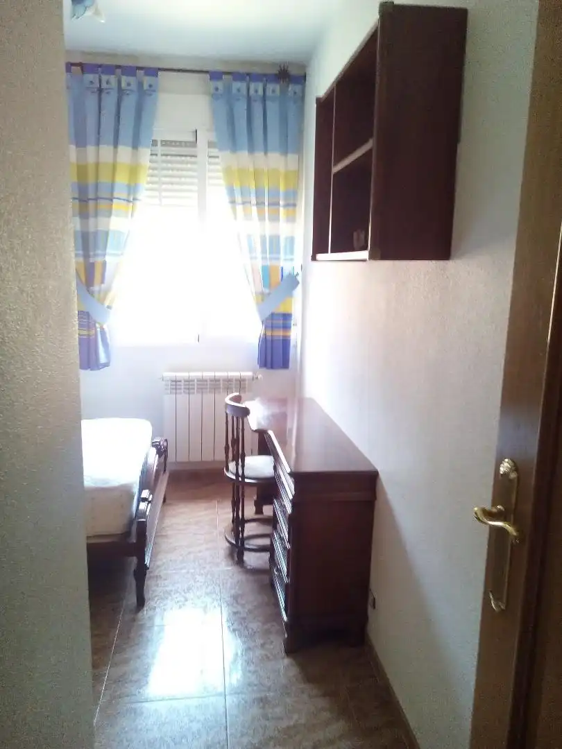 Bedroom of Flat for rent in La Puerta de Segura  with Air Conditioner, Terrace and Storage room