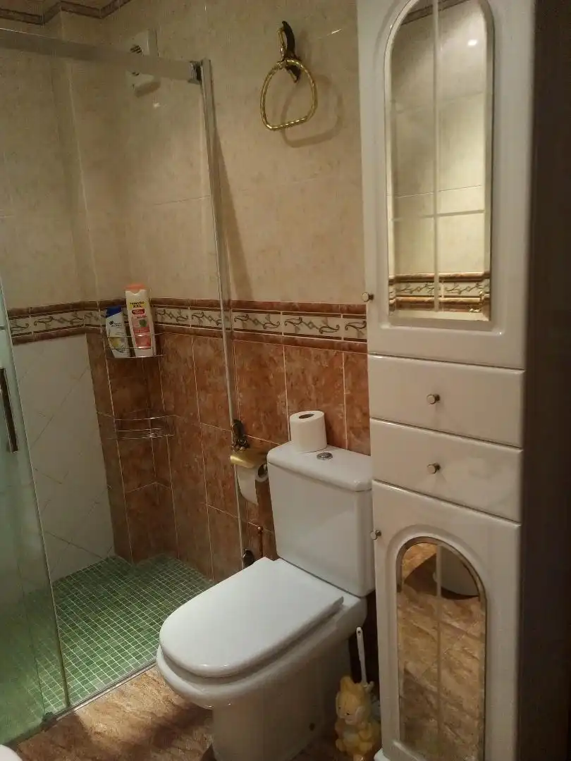Bathroom of Flat for rent in La Puerta de Segura  with Air Conditioner, Terrace and Storage room