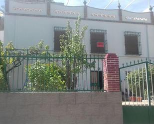 Vista exterior de Casa o xalet en venda en Pegalajar amb Jardí privat, Terrassa i Traster