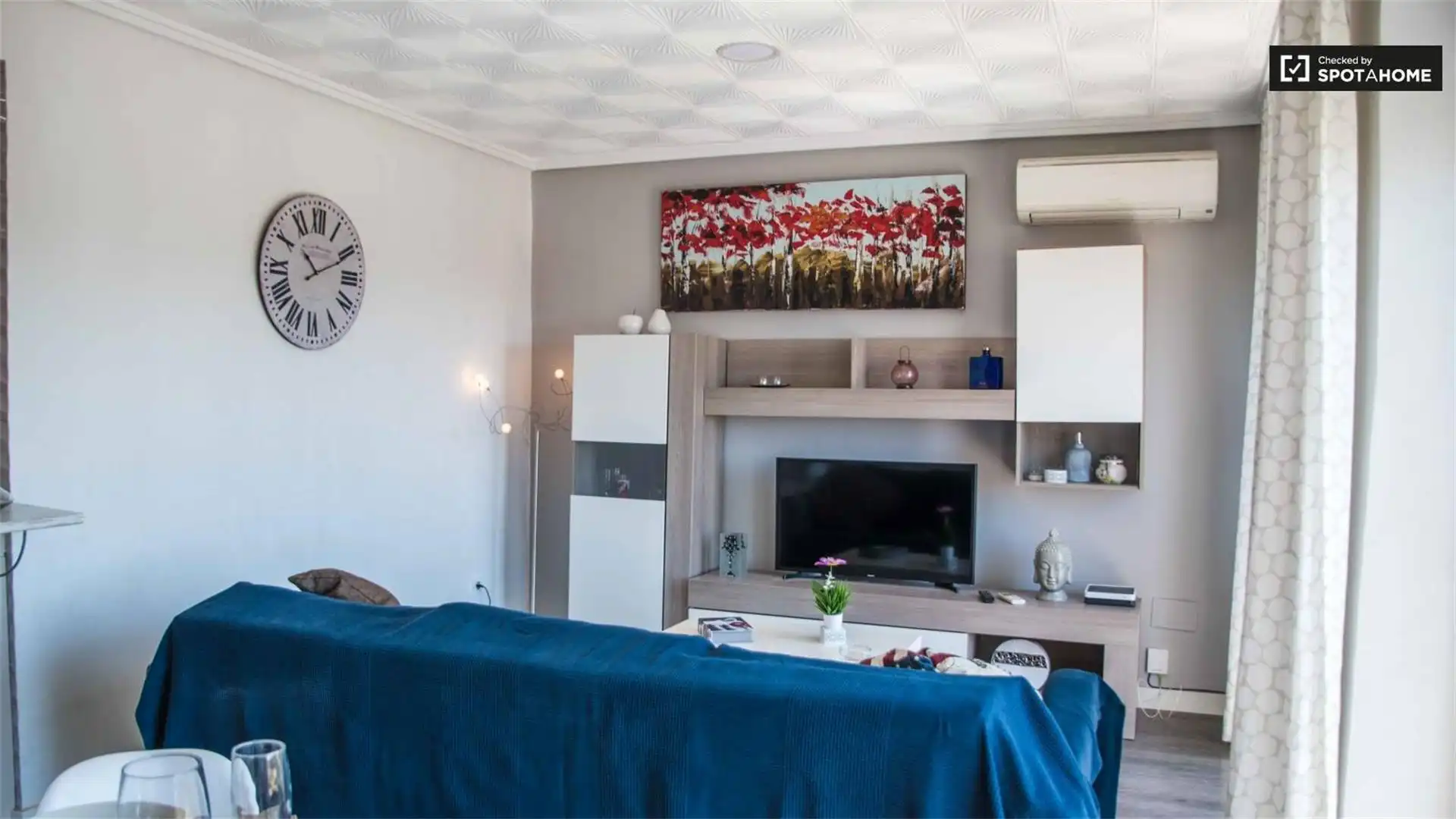 Zimmer in Calle de Cavite, 58, La Malva-rosa Wohnzimmer von Wohnung zur untervermieten in Valencia mit Klimaanlage, Heizung und Parkett