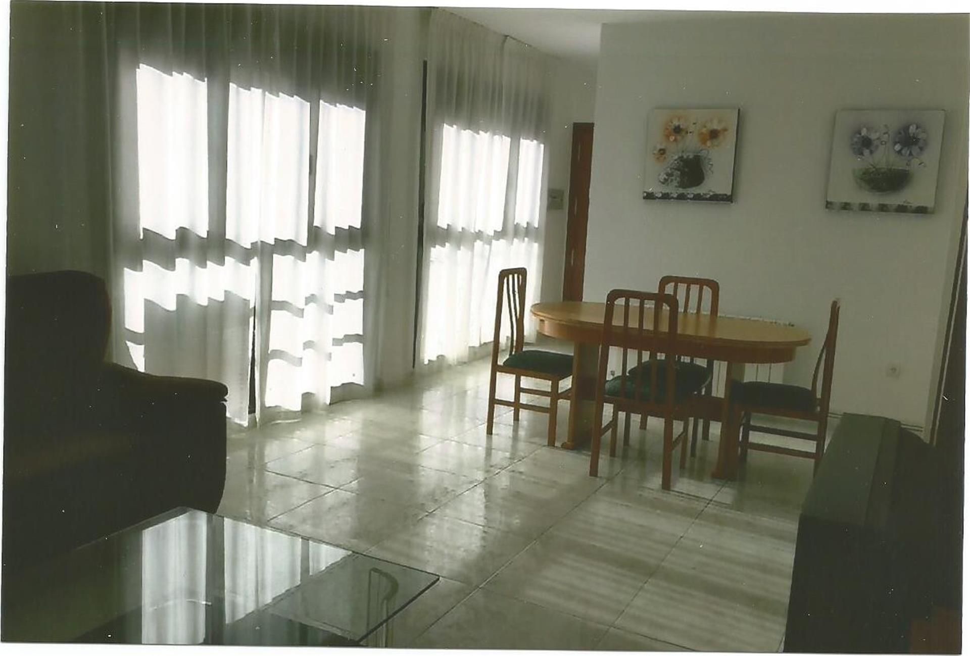 Dining room of Apartment to rent in Alcañiz  with Air Conditioner, Heating and Oven
