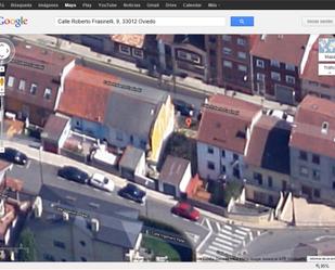 Vista exterior de Casa adosada en venda en Oviedo  amb Jardí privat, Terrassa i Traster