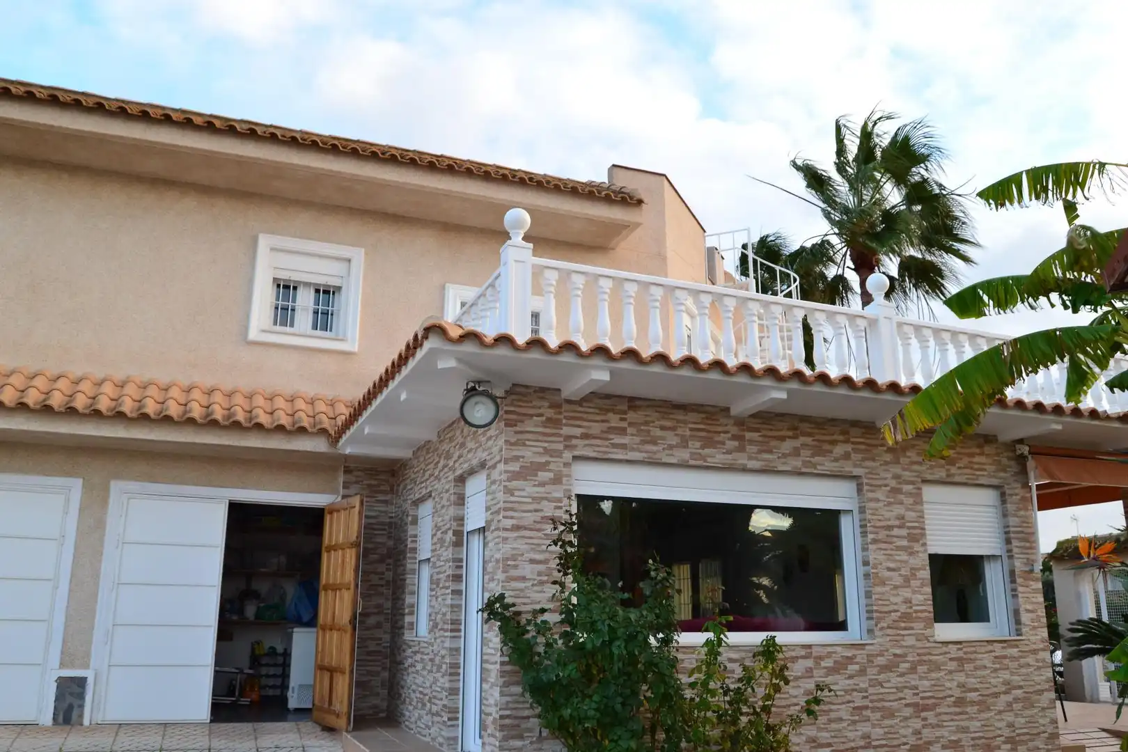 Casa o chalet en venta en Calle Mar Jónico, 6, La Veleta Vista exterior de Casa o chalet en venta en Torrevieja con Terraza, Piscina y Balcón