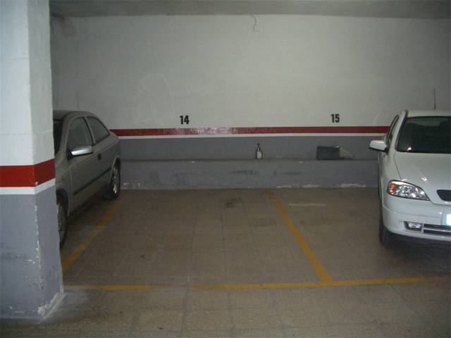 Garaje en Venta en Carrer de la Mare de Déu del Remei, 26 en El Poble Sec - Parc de Montjuïc