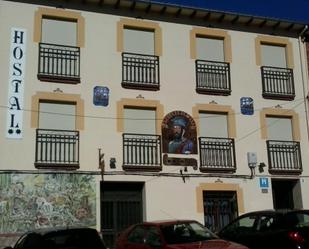 Vista exterior de Casa adosada en venda en Jarandilla de la Vera amb Aire condicionat, Calefacció i Terrassa