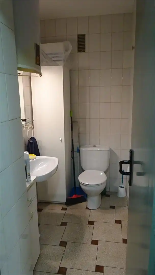 Bathroom of Office for sale in Valladolid
