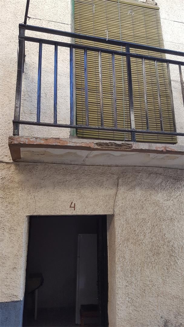 Vista exterior de Casa adosada en venta en Mombeltrán