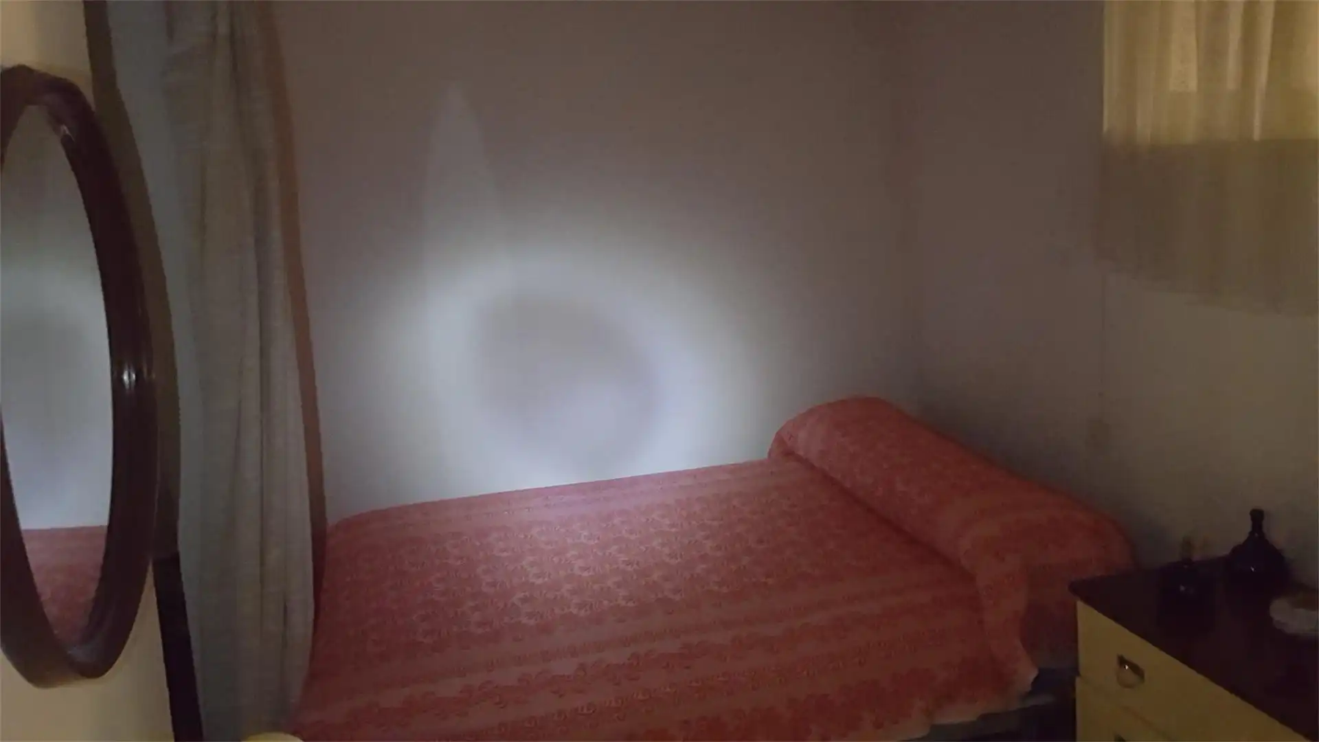Habitación de Casa adosada en venta en Mombeltrán
