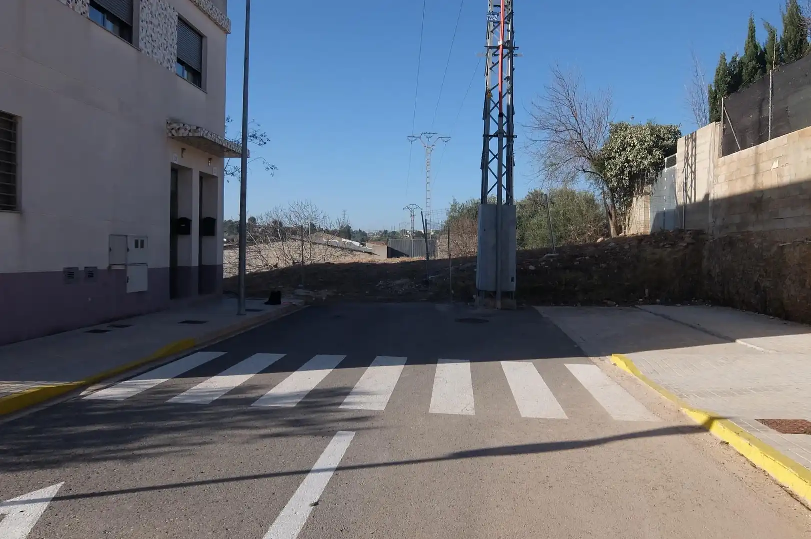 Terreno en venta en Avenida Castilla, 18, L'Alcúdia de Crespins Vista exterior de Terreno en venta en L'Alcúdia de Crespins