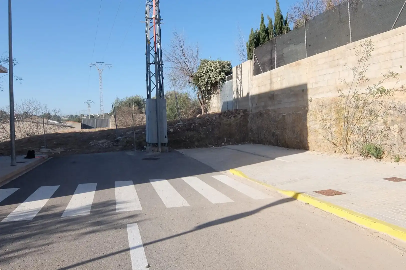 Terreno en venta en Avenida Castilla, 18, L'Alcúdia de Crespins Parking de Terreno en venta en L'Alcúdia de Crespins