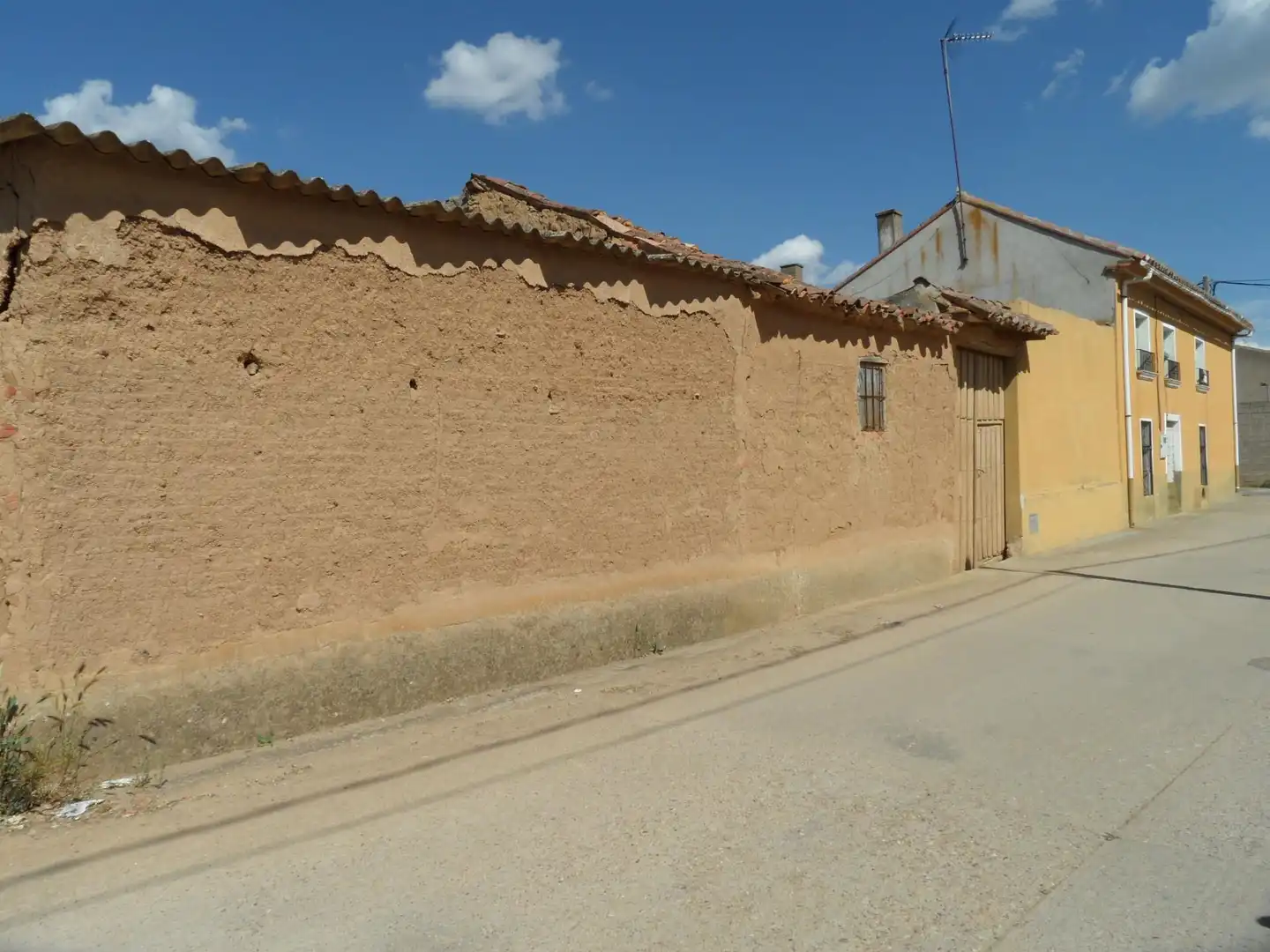 Detached homes for sale in Calle Afueras, 5, Villanueva del Campo Exterior view of Detached homes for sale in Villanueva del Campo with Storage room