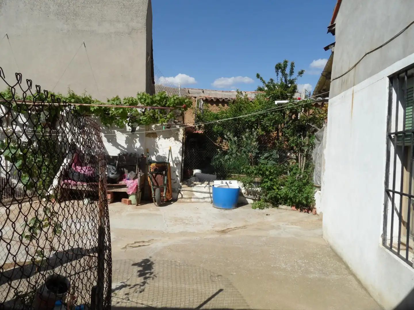 Detached homes for sale in Calle Afueras, 5, Villanueva del Campo Garden of Detached homes for sale in Villanueva del Campo with Storage room