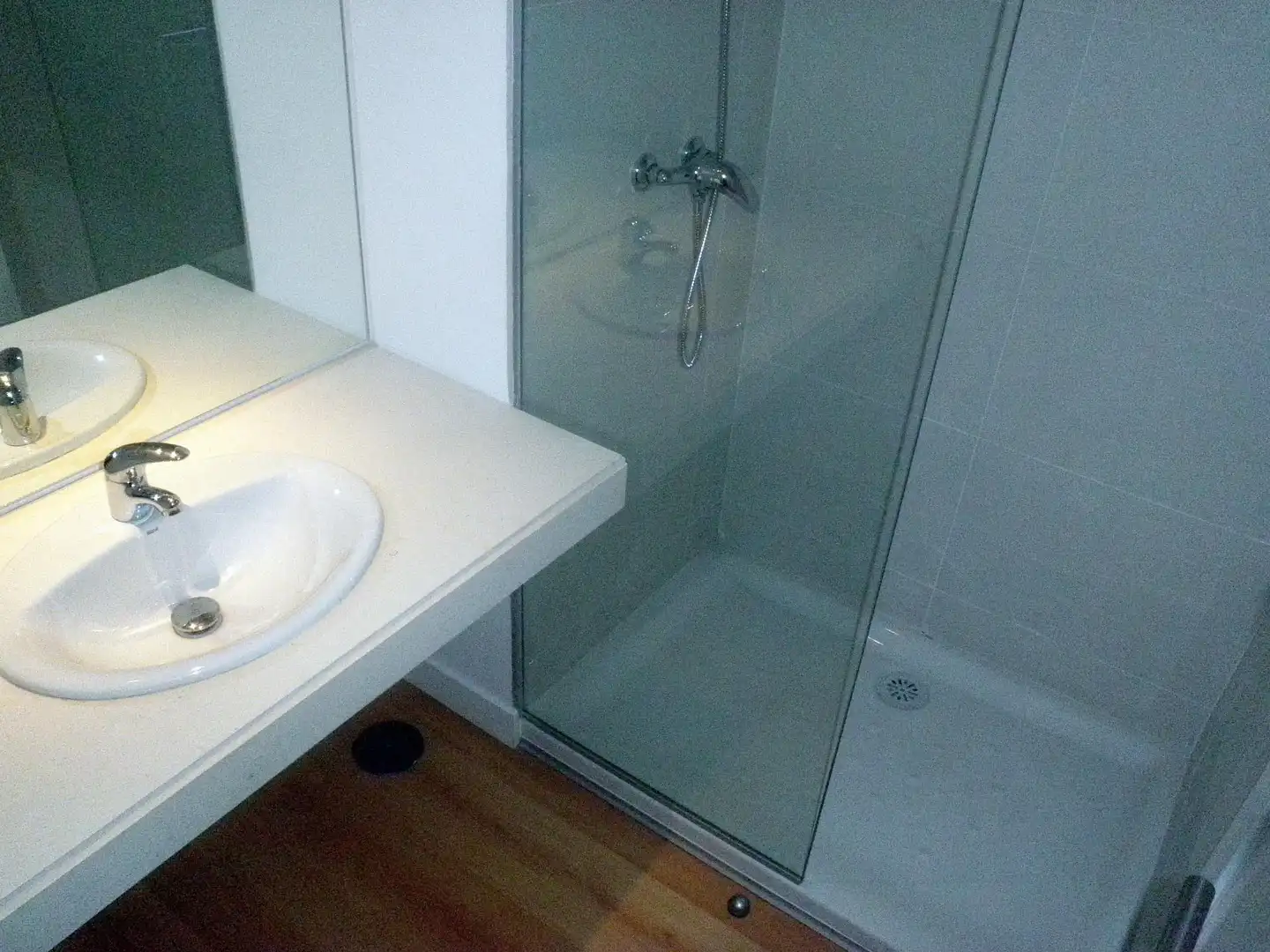 Office for rent in Valdepelayo - Montepinos - Arroyo Culebro Bathroom of Office for rent in Leganés