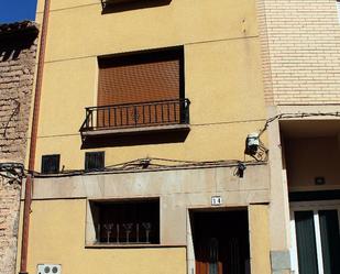 Vista exterior de Casa adosada en venda en Mendavia amb Aire condicionat, Terrassa i Balcó