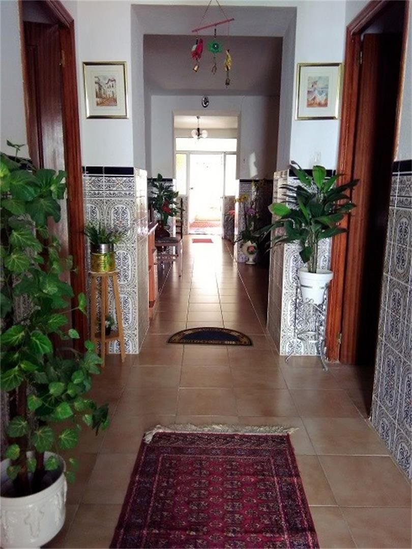 Single-family semi-detached for sale in Valencia de las Torres