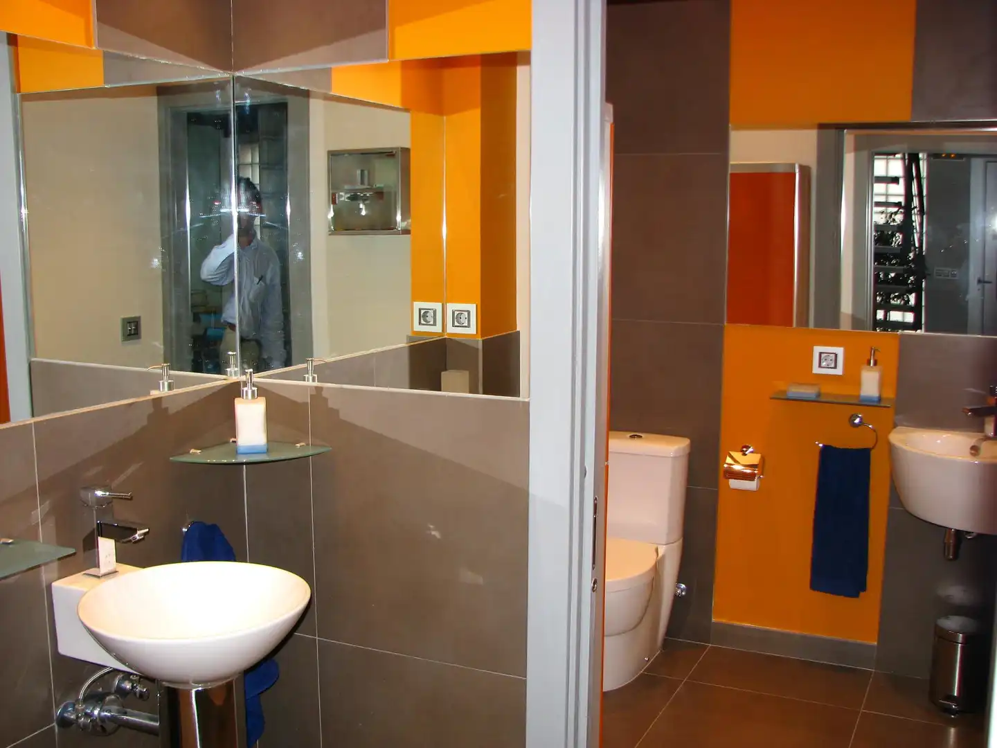 Büro zum Verkauf in Calle de Pintor Carlos Sáez de Tejada, 12, San Martín Badezimmer von Büro zum Verkauf in Vitoria - Gasteiz