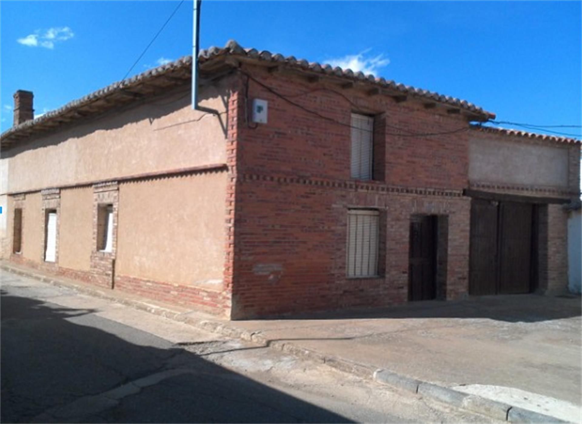 Vista exterior de Pis en venda en Valverde-Enrique amb Traster
