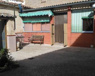 Vista exterior de Casa adosada en venda en Santa Cruz de Mudela