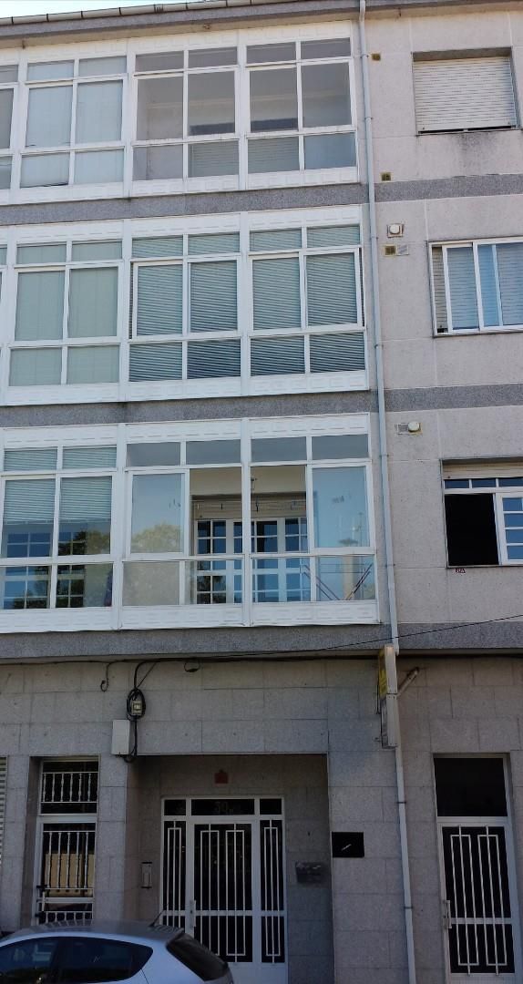 Vista exterior de Pis en venda en Maceda amb Calefacció, Parquet i Terrassa