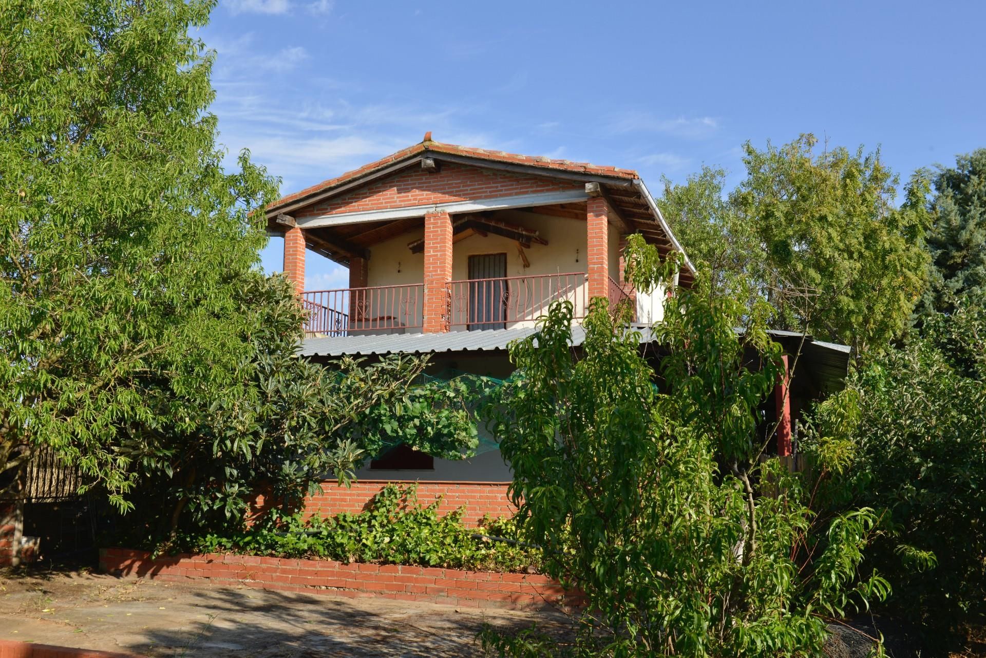 Exterior view of House or chalet for sale in San Adrián del Valle  with Heating, Private garden and Terrace