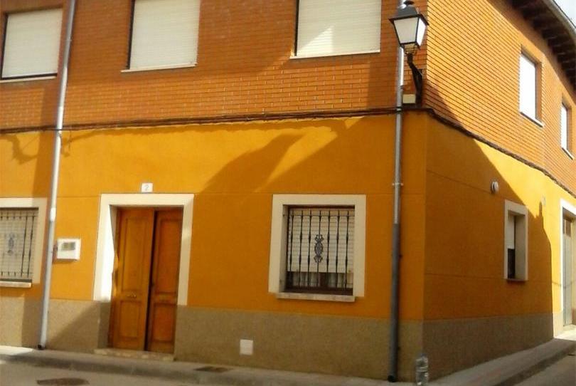 Pis en venda a Paredes de Nava, Palencia - imatge 1 Foto 1 de Pis en venda a Paredes de Nava, Palencia