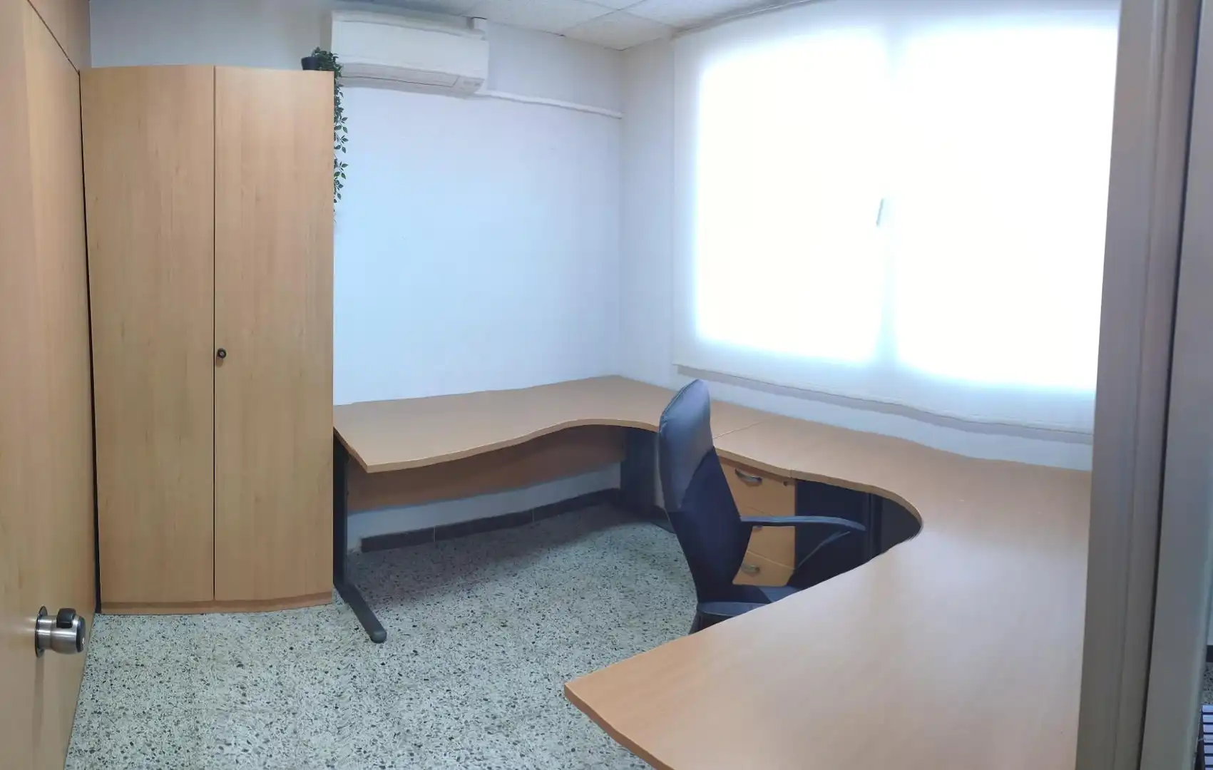 Oficina de alquiler en Castelldefels