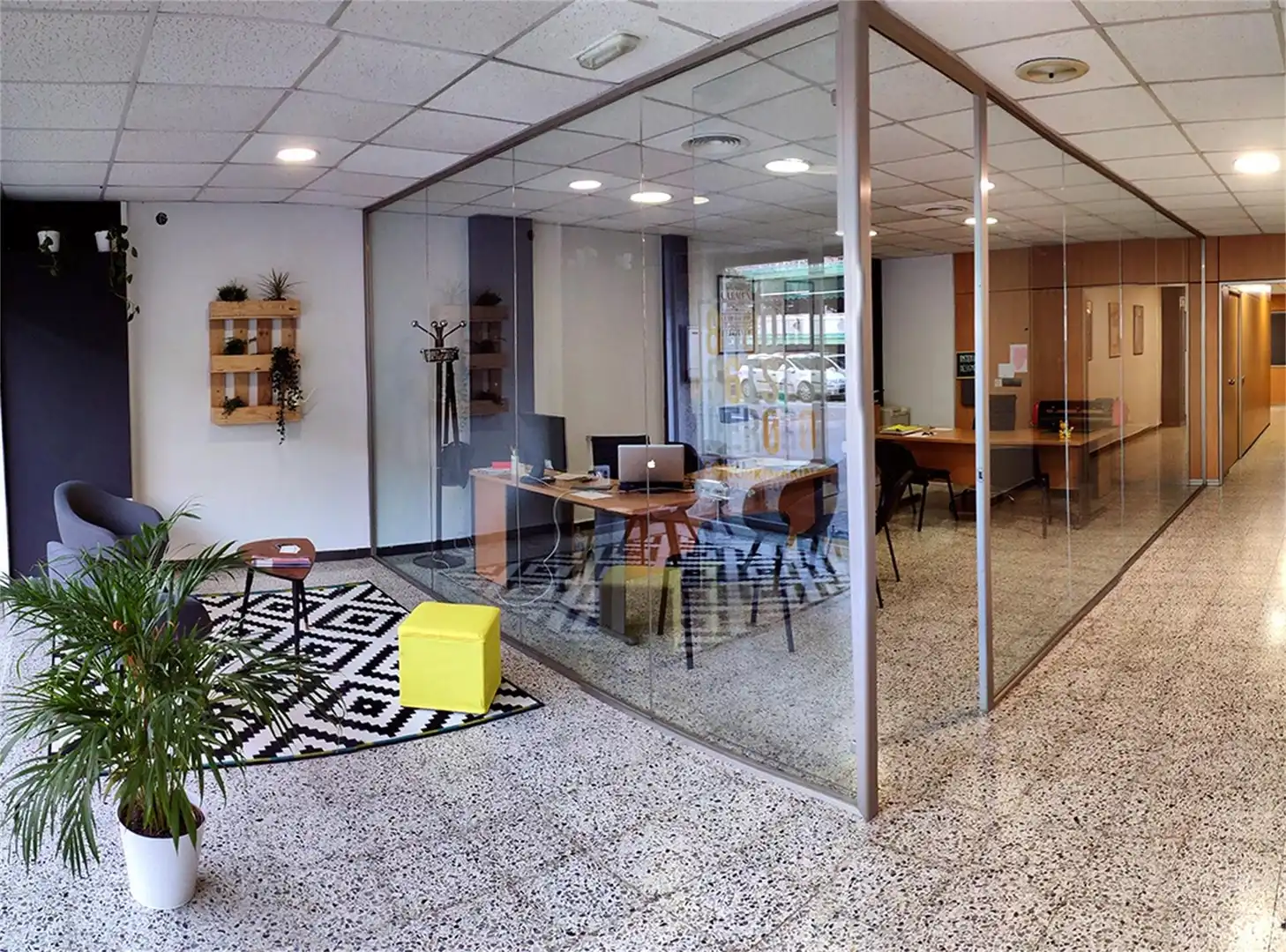 Oficina de alquiler en Castelldefels