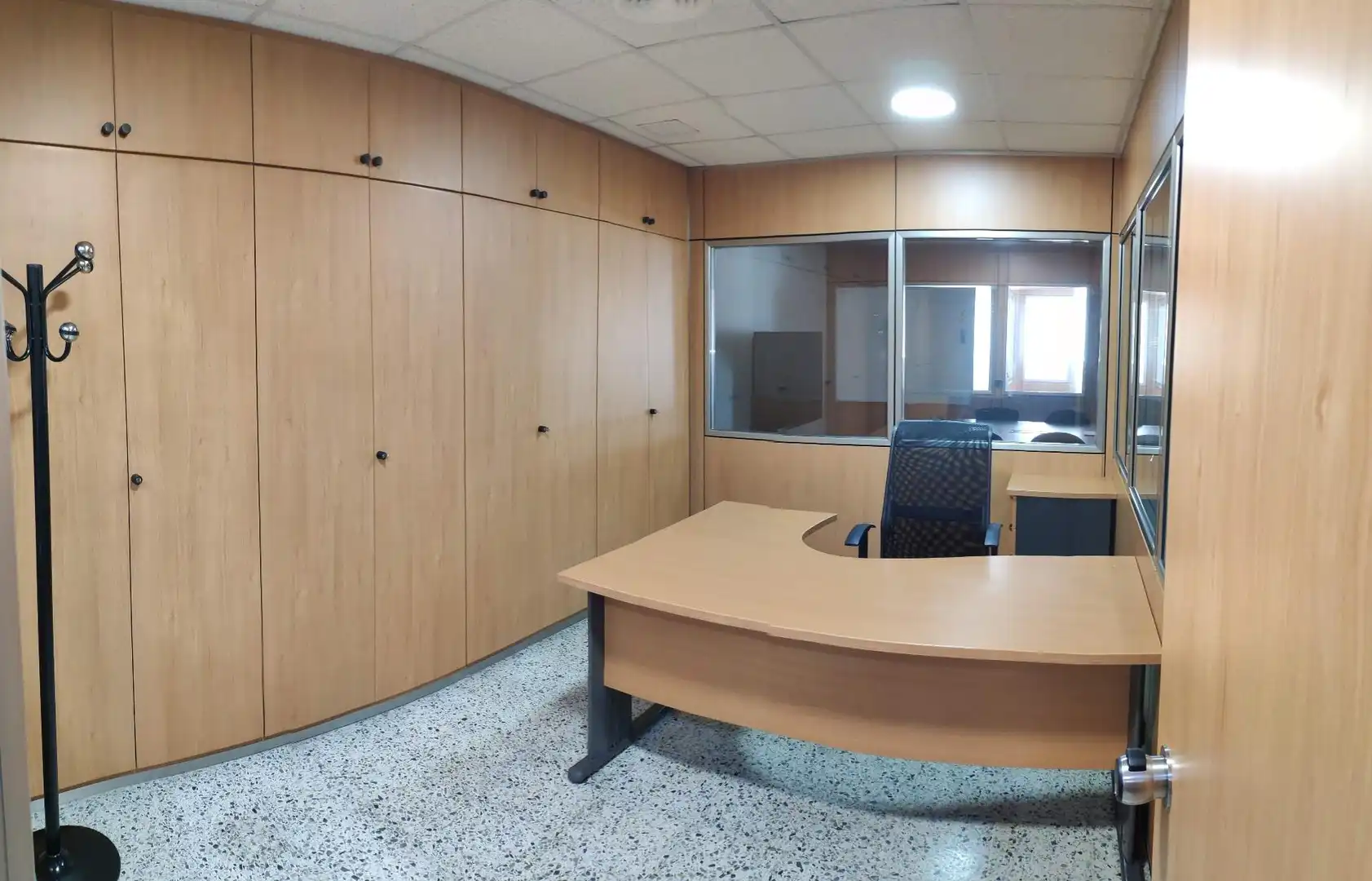 Oficina de alquiler en Castelldefels