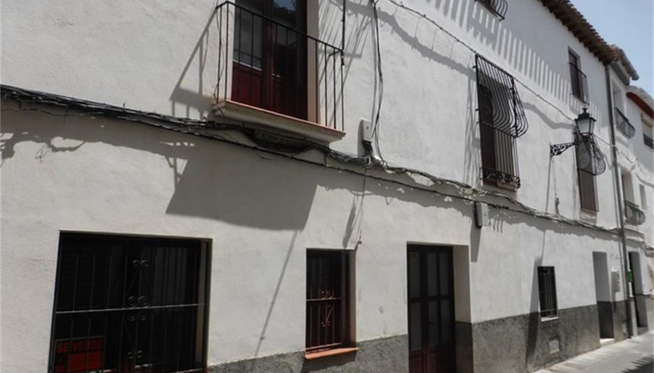 Casa adosada en venta en Calle Caniles, 19, Baza, Granada - imagen 1 Foto 1 de Casa adosada en venta en Calle Caniles, 19, Baza, Granada