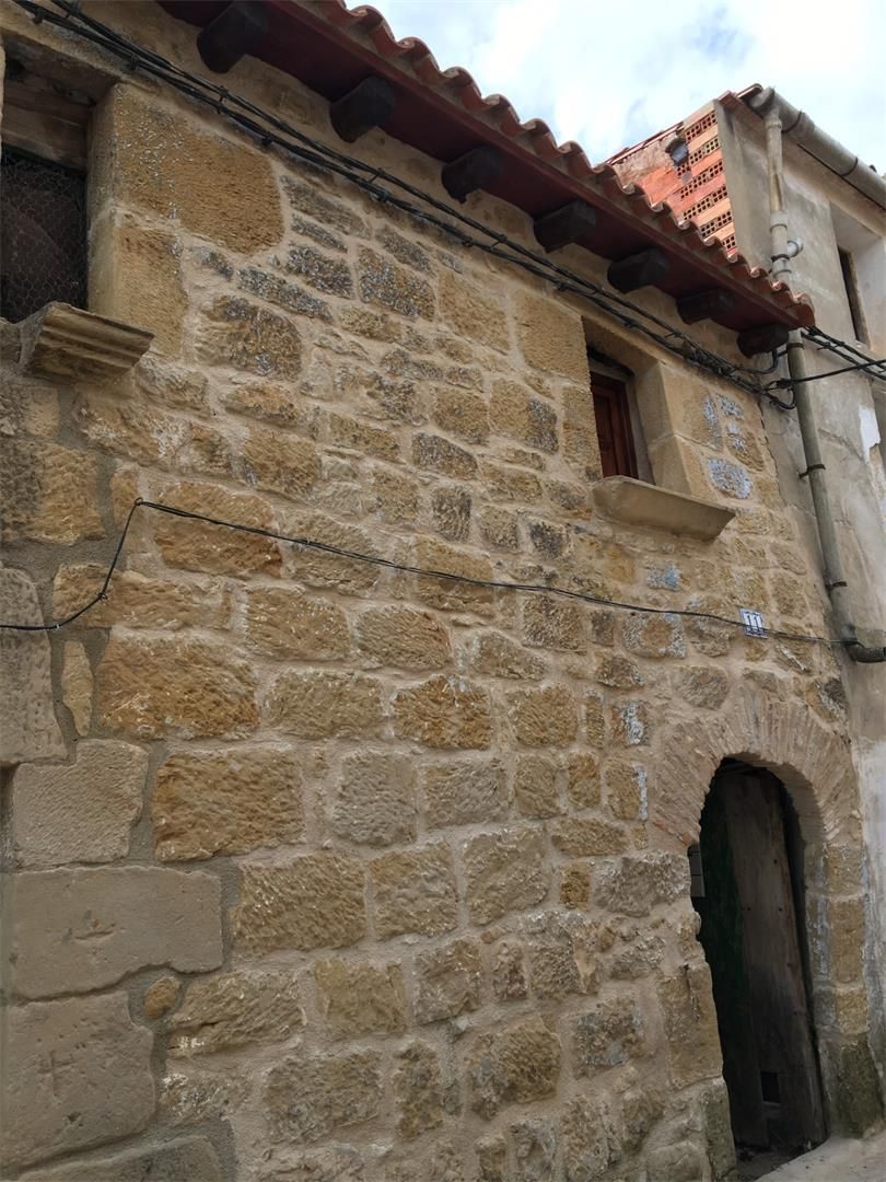 Vista exterior de Casa adosada en venda en Valdeltormo