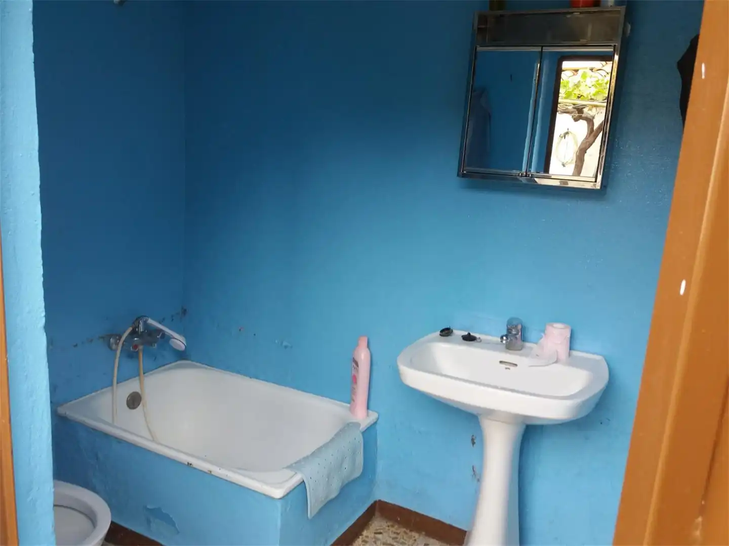 Casa adosada en venta en Calle Juan Ramón Jiménez, 21, El Real de la Jara Baño de Casa adosada en venta en El Real de la Jara