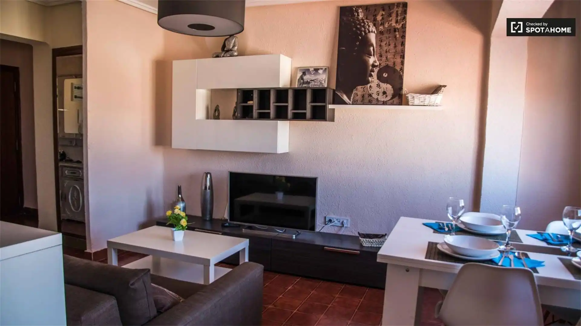 Habitació a Calle de Escalante, 345, El Cabanyal - El Canyamelar Sala d'estar de Pis per a compartir en Valencia amb Aire condicionat, Calefacció i Moblat