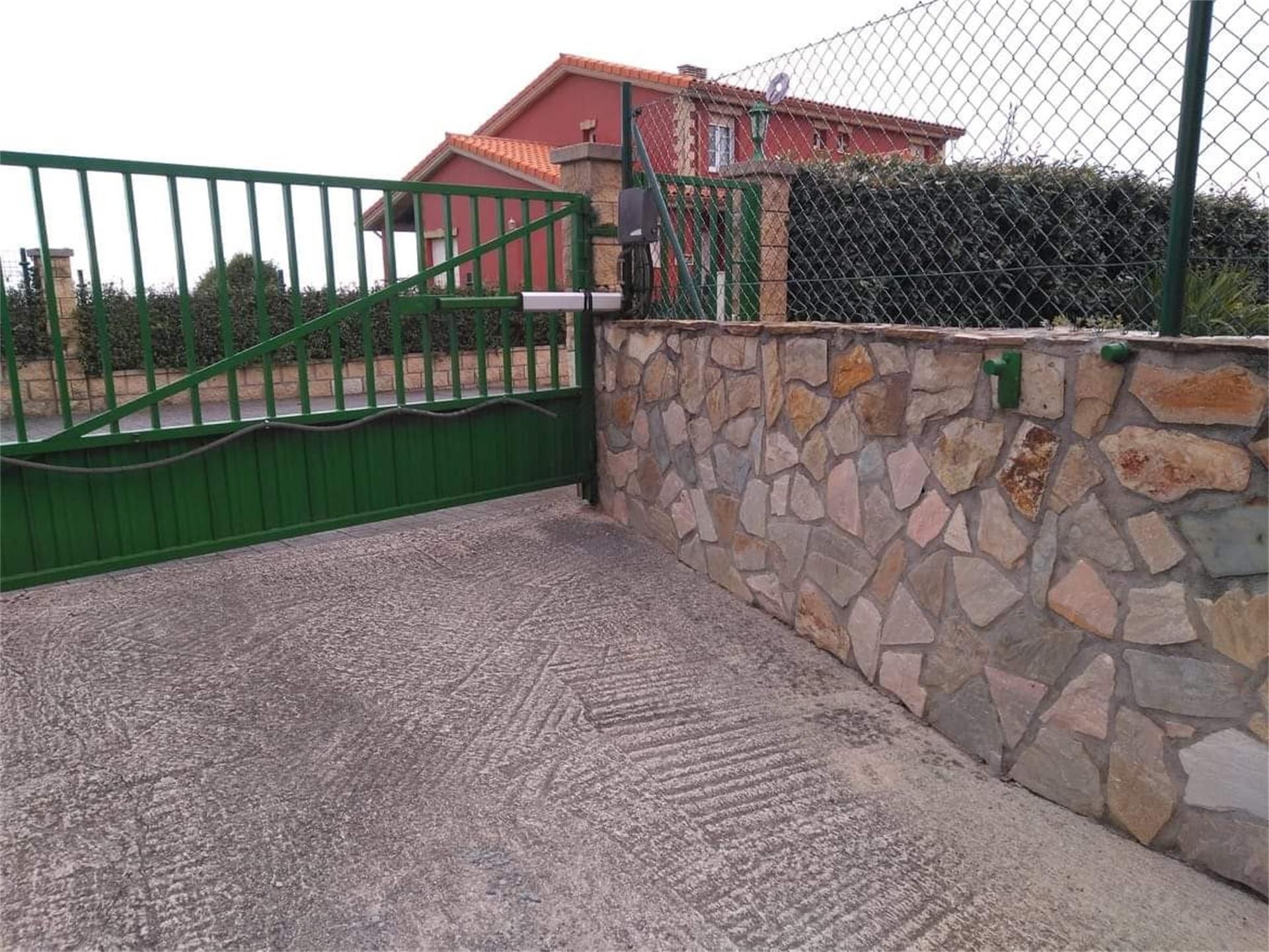 Garden of Garage for sale in Suances