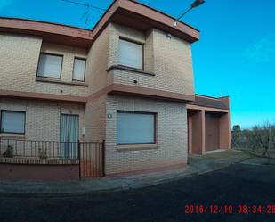 Vista exterior de Casa o xalet en venda en Malón amb Terrassa