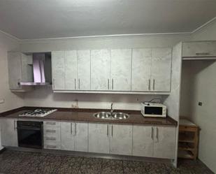 Cuina de Casa adosada en venda en Caniles amb Aire condicionat, Moblat i Forn