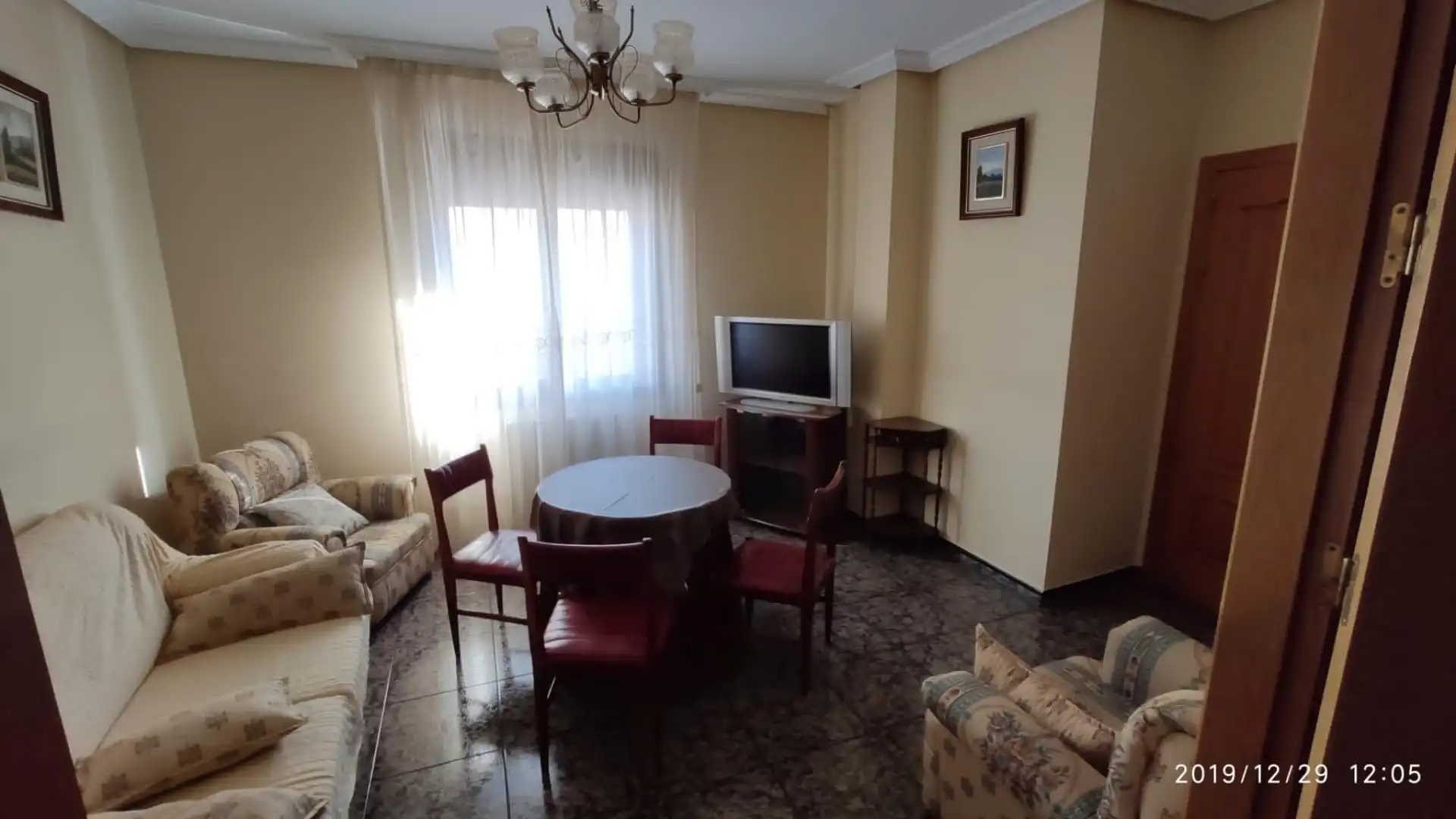 Casa adosada en venta en Caniles Sala de estar de Casa adosada en venta en Caniles con Aire acondicionado, Amueblado y Horno