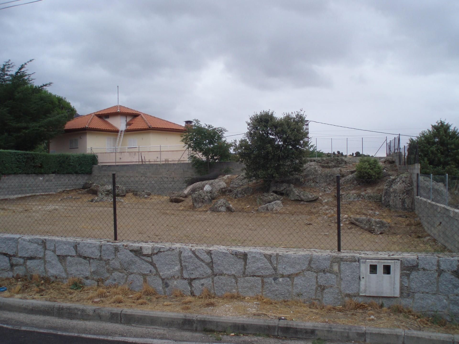 Exterior view of Land for sale in Manzanares El Real