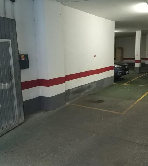 Garaje en venta en Calle Pintor Nogué, 9, Belén - San Roque, Jaén Capital - imagen 2 Foto 2 de Garaje en venta en Calle Pintor Nogué, 9, Belén - San Roque, Jaén Capital