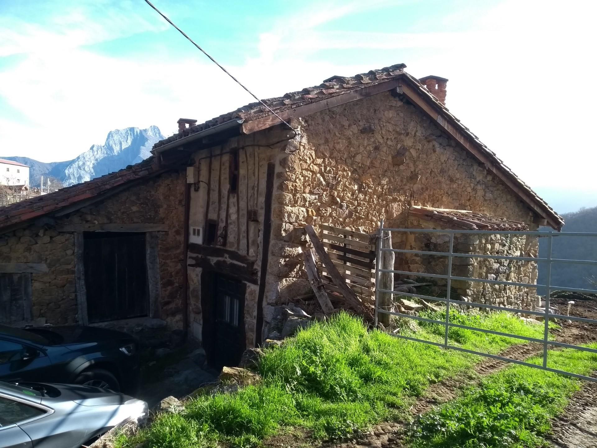 Vista exterior de Pis en venda en Cillorigo de Liébana