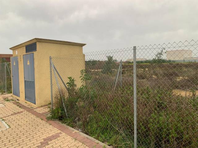 Terreno en Venta en Avenida Isaac Newton, 93 en El Juncal - Vallealto