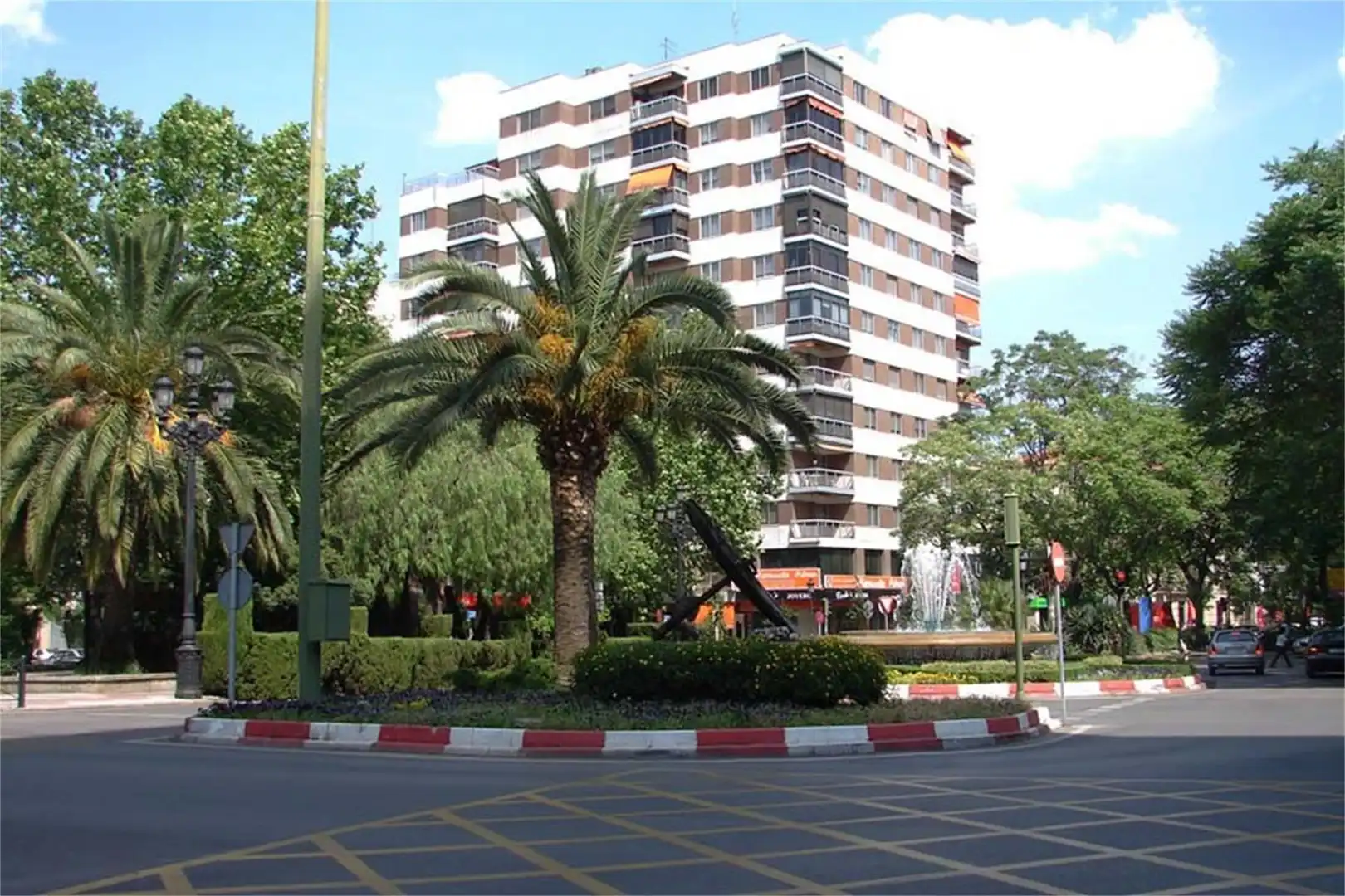 Pis en venda a Avenida de España, 11, Casco Antiguo Vista exterior de Pis en venda en Cáceres Capital amb Aire condicionat, Terrassa i Balcó